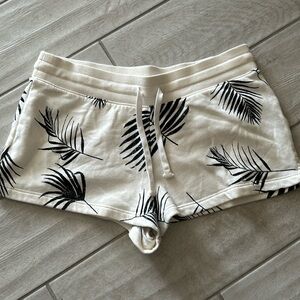 Old Navy Palm Leaf Shorts size Small